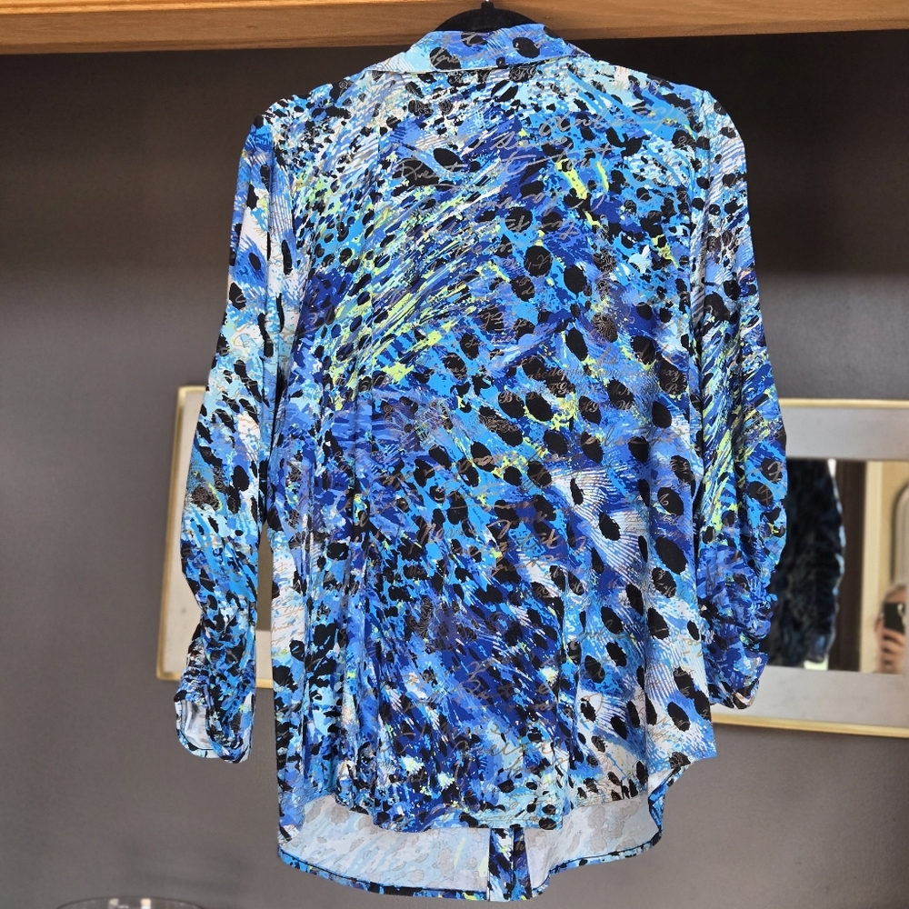 Vibrant Blue and Black Animal Print Patterned Blouse Gold Metallic Accent XL - Picture 4 of 8